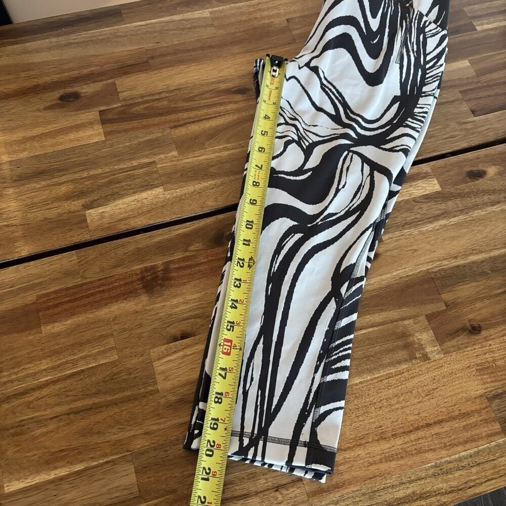 Lululemon Swift Speed HR Crop 21" Jacquard Leggings Women’s Size 10 Sporty Gym - Picture 3 of 16